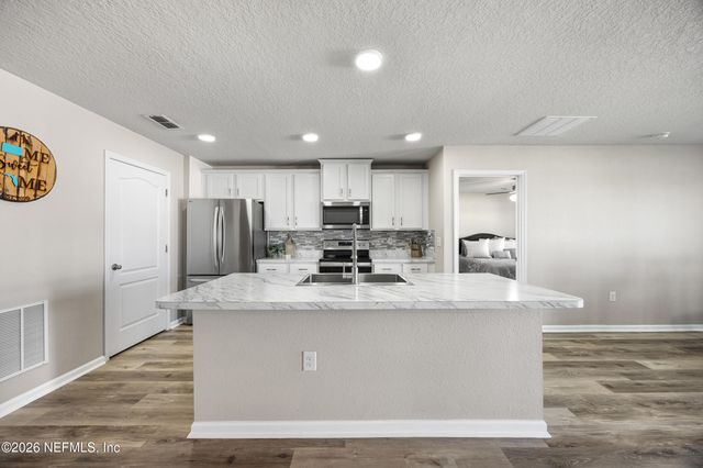 2366 EVENING OAKS Lane, Green Cove Springs, FL 32043