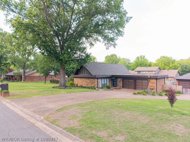 11 Riverlyn Drive, Fort Smith, AR 72903