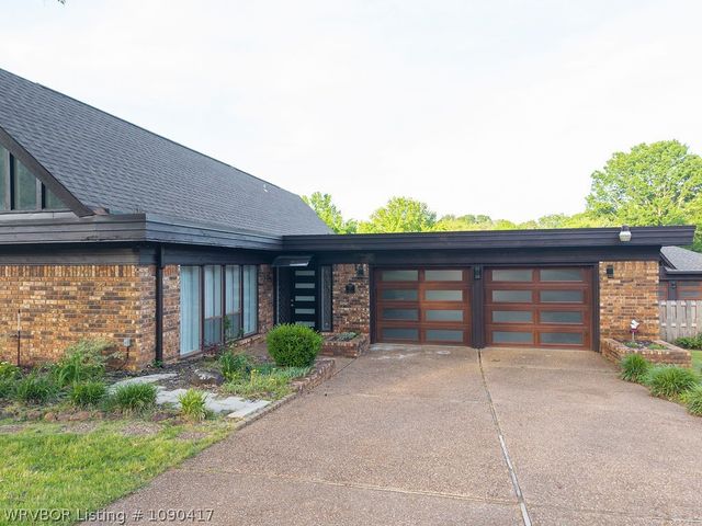 11 Riverlyn Drive, Fort Smith, AR 72903