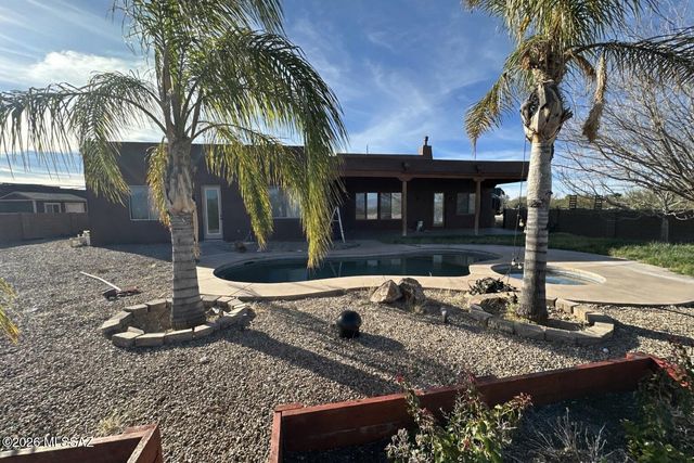 2921 E Edward Lane, Vail, AZ 85641