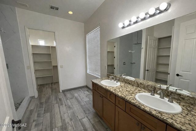 2921 E Edward Lane, Vail, AZ 85641