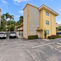 815 Middle River Drive 110, Fort Lauderdale, FL 33304