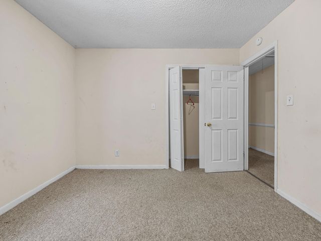 102 Clark Hill Dr, Inman, SC 29349