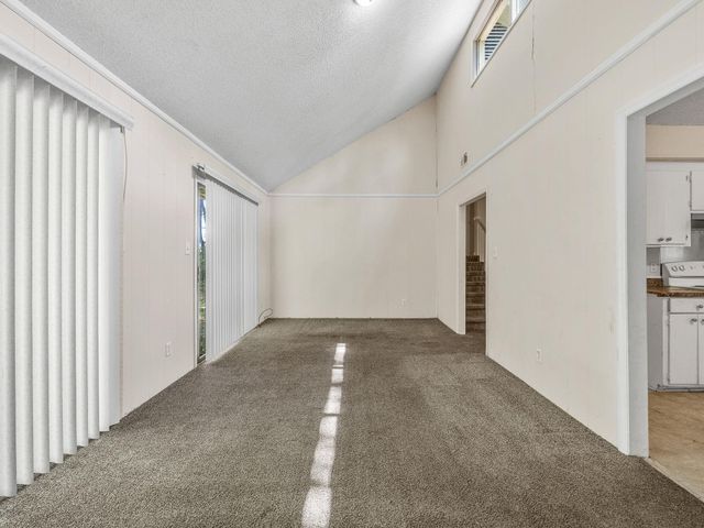 102 Clark Hill Dr, Inman, SC 29349