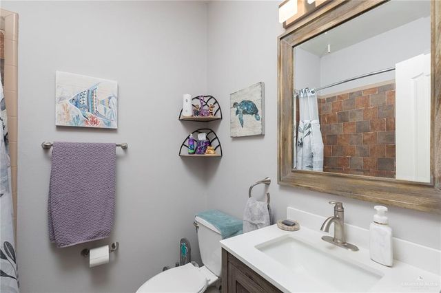 2120 Giselle Street, Mission, TX 78574