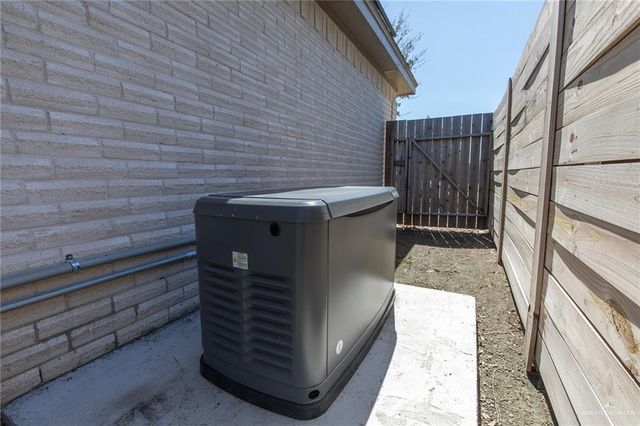 2120 Giselle Street, Mission, TX 78574