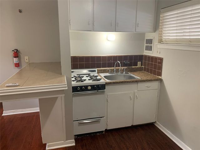 8715 Timberside Drive 3, Houston, TX 77025