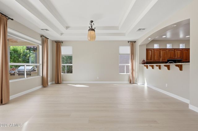 16231 W CHEERY LYNN Road, Goodyear, AZ 85395