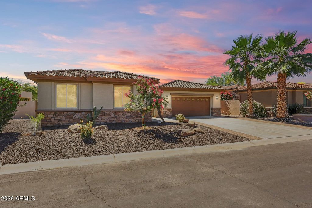 16231 W CHEERY LYNN Road, Goodyear, AZ 85395