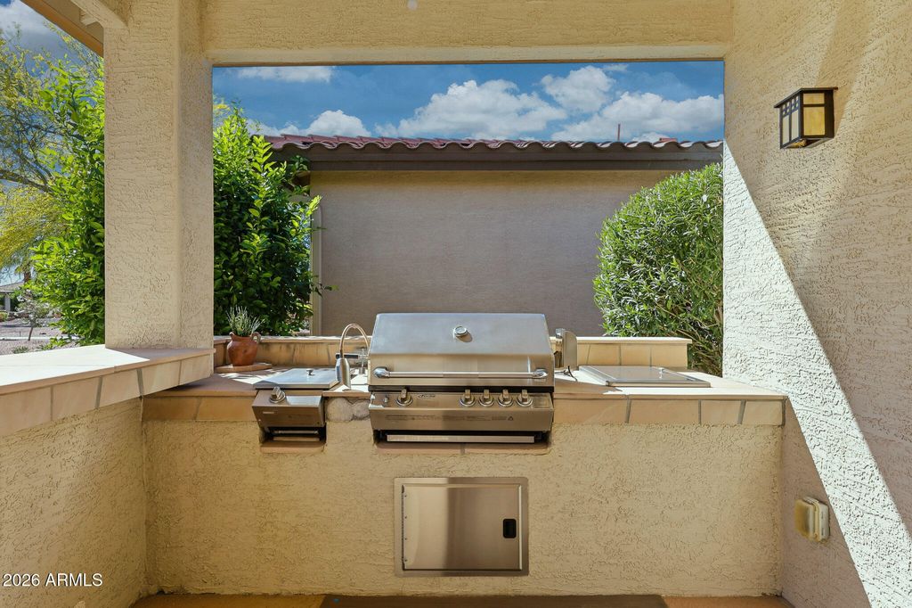 Image 34 of property listing at 16231 W CHEERY LYNN Road, Goodyear, AZ 85395