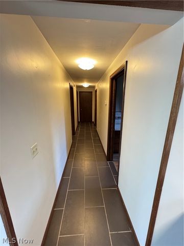 8615 Eberhart Road NE, Dover, OH 44622