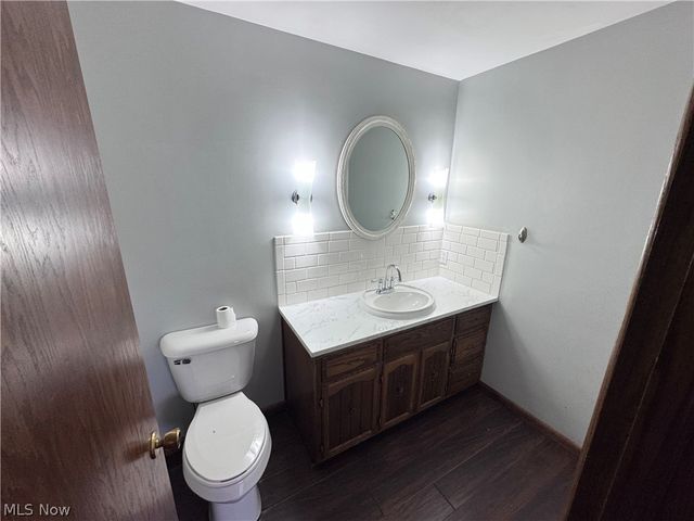 8615 Eberhart Road NE, Dover, OH 44622