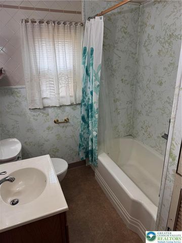 58 George Avenue, Upper Nazareth Twp, PA 18064