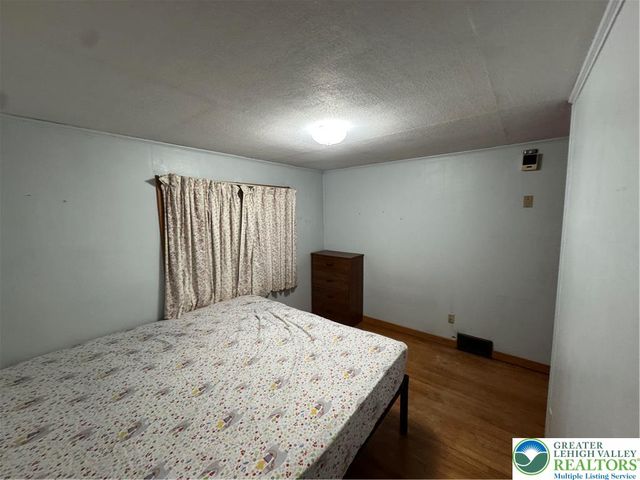 58 George Avenue, Upper Nazareth Twp, PA 18064