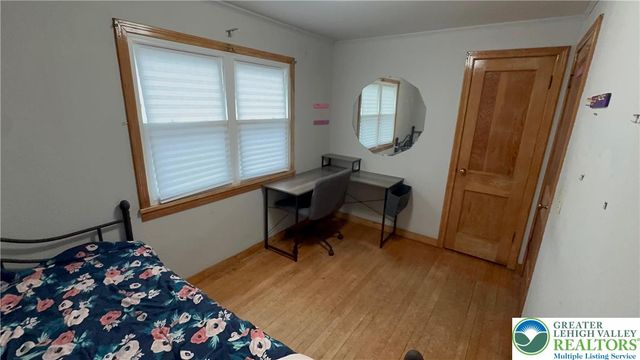 58 George Avenue, Upper Nazareth Twp, PA 18064