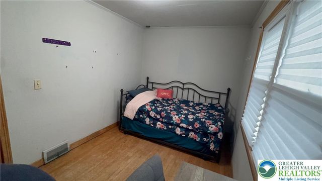 58 George Avenue, Upper Nazareth Twp, PA 18064