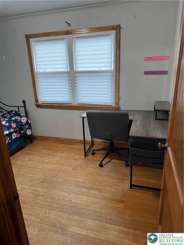 58 George Avenue, Upper Nazareth Twp, PA 18064