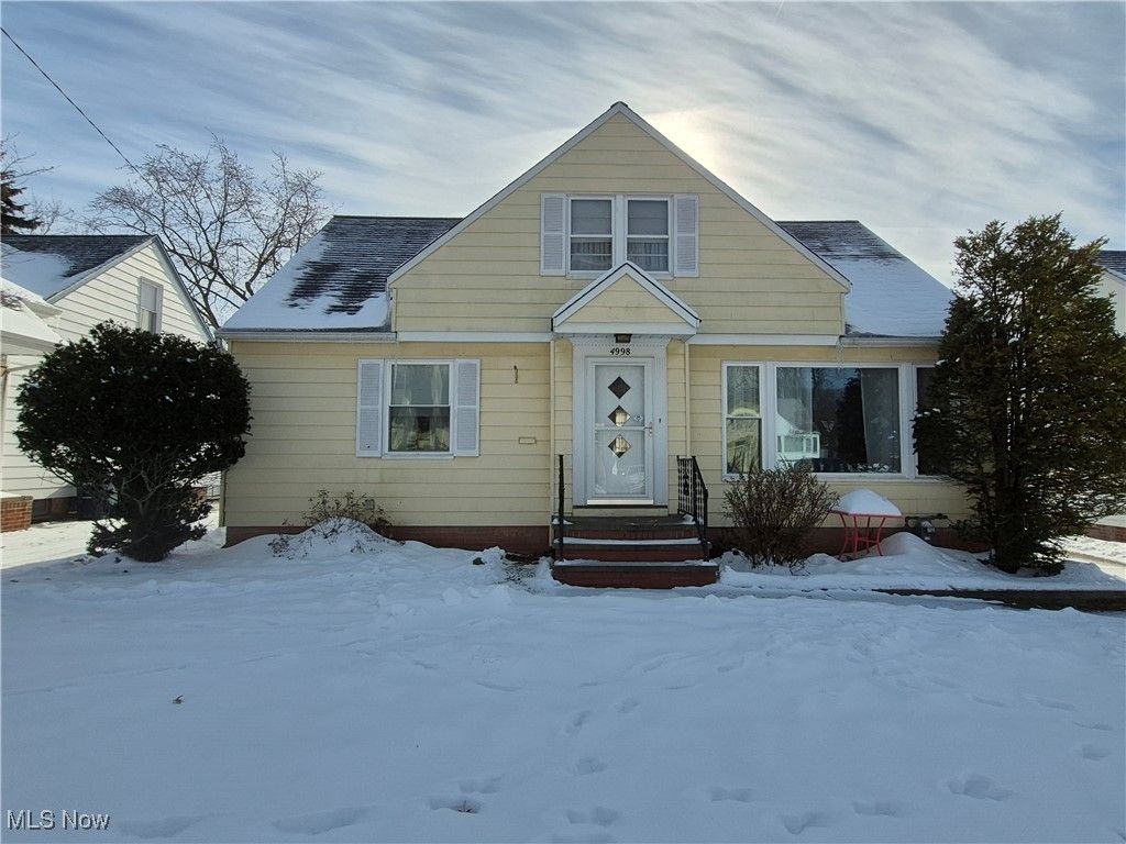 4998 N Barton Road, Lyndhurst, OH 44124