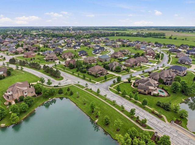 8743 Stone Creek Boulevard, Frankfort, IL 60423