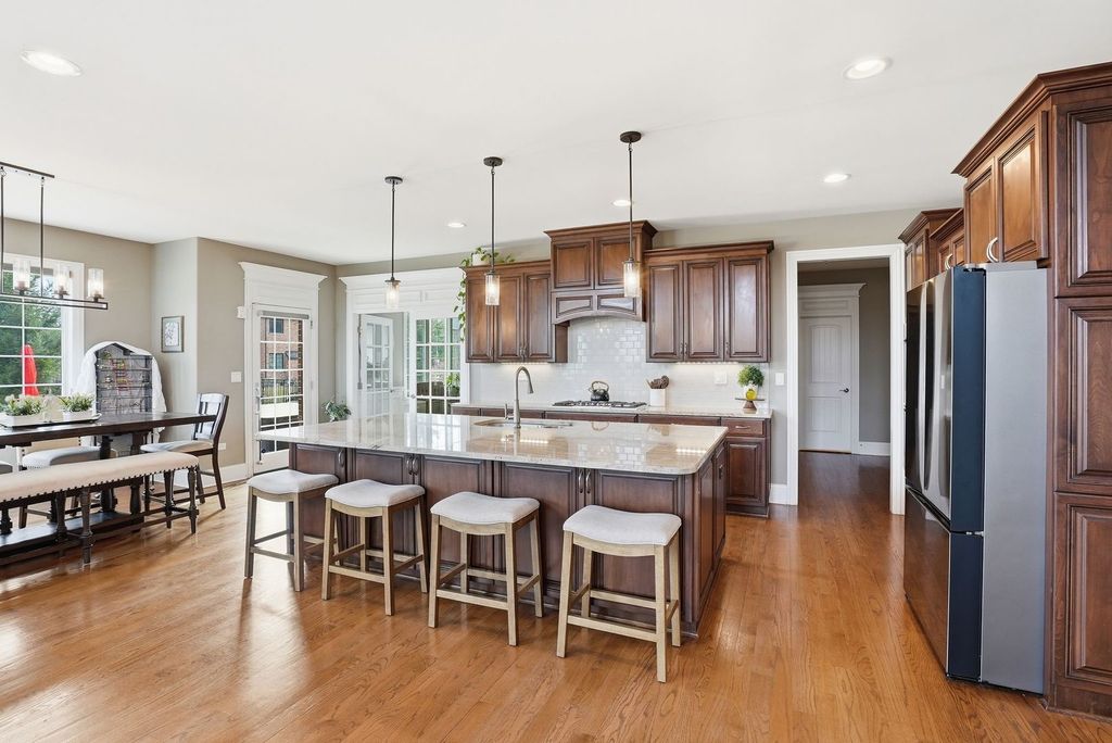 Image 11 of property listing at 8743 Stone Creek Boulevard, Frankfort, IL 60423