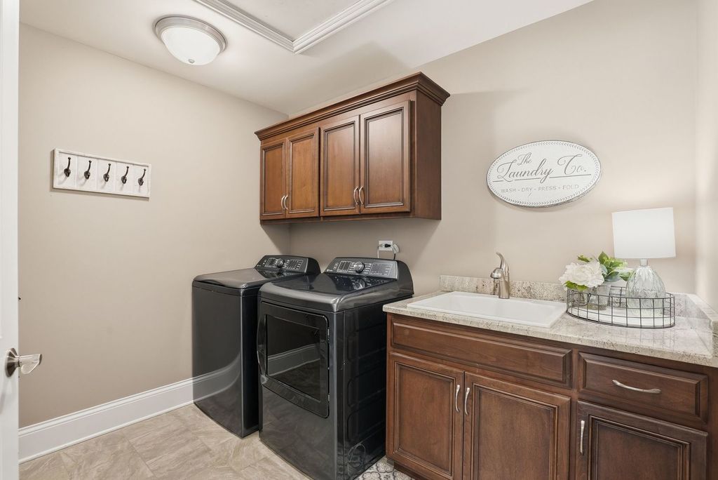 Image 25 of property listing at 8743 Stone Creek Boulevard, Frankfort, IL 60423
