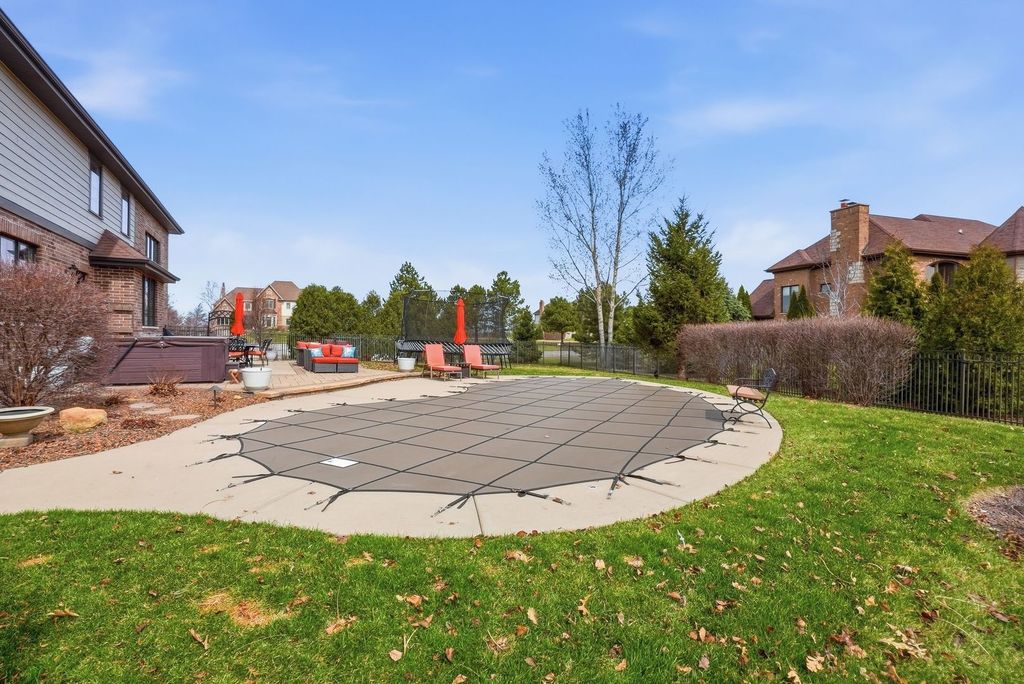 Image 55 of property listing at 8743 Stone Creek Boulevard, Frankfort, IL 60423