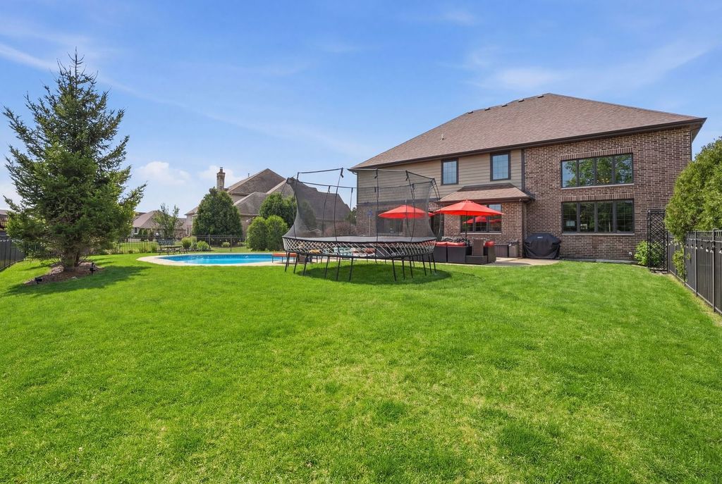 Image 58 of property listing at 8743 Stone Creek Boulevard, Frankfort, IL 60423
