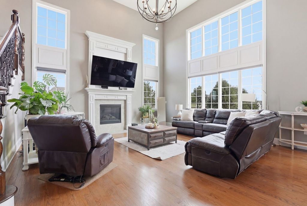 Image 7 of property listing at 8743 Stone Creek Boulevard, Frankfort, IL 60423