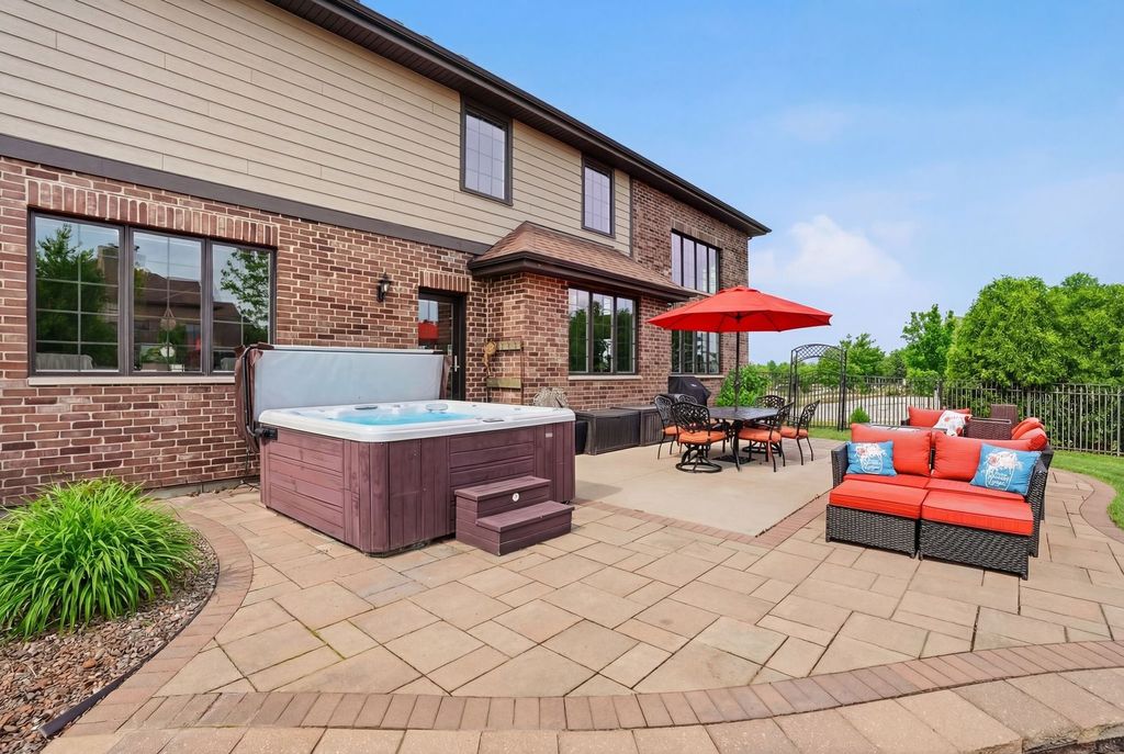 Image 64 of property listing at 8743 Stone Creek Boulevard, Frankfort, IL 60423