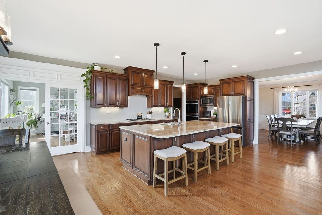 Image 10 of property listing at 8743 Stone Creek Boulevard, Frankfort, IL 60423