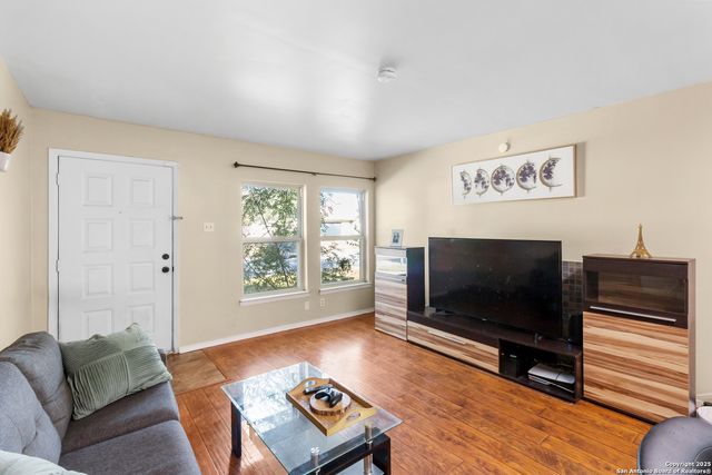 9410 Valley Bend, San Antonio, TX 78250