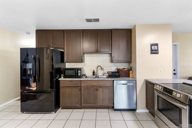 9410 Valley Bend, San Antonio, TX 78250