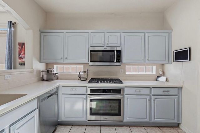 9027 Village Avenue NE, Albuquerque, NM 87122