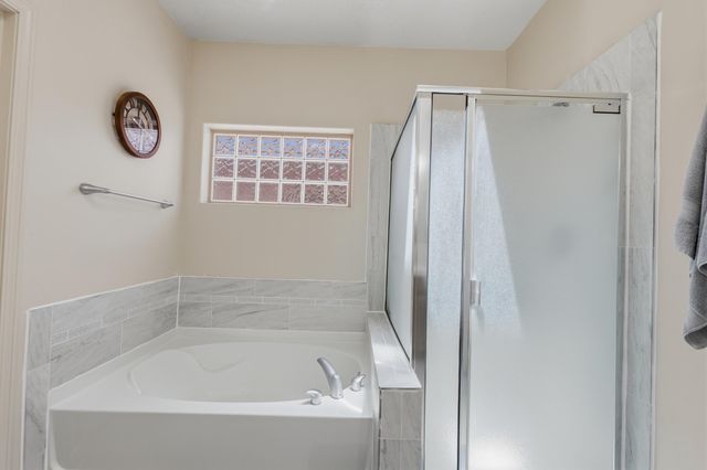 9027 Village Avenue NE, Albuquerque, NM 87122