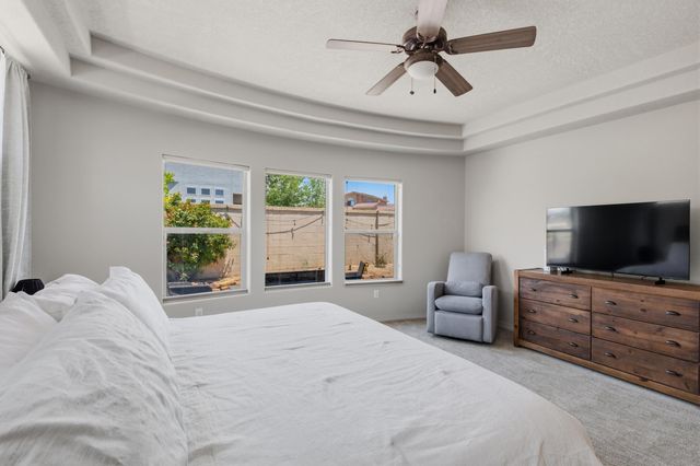 9027 Village Avenue NE, Albuquerque, NM 87122