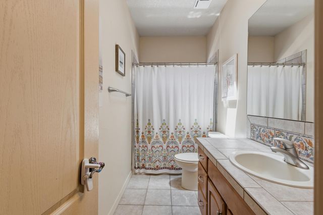 9027 Village Avenue NE, Albuquerque, NM 87122