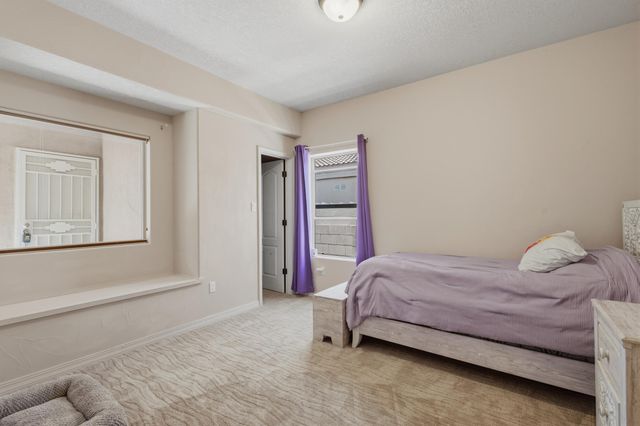 9027 Village Avenue NE, Albuquerque, NM 87122