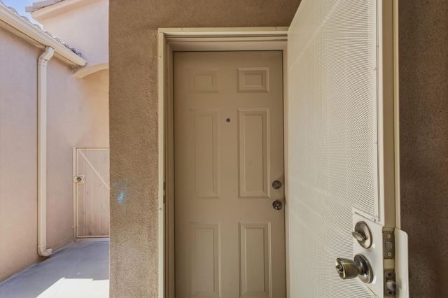 9027 Village Avenue NE, Albuquerque, NM 87122