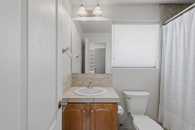 9027 Village Avenue NE, Albuquerque, NM 87122