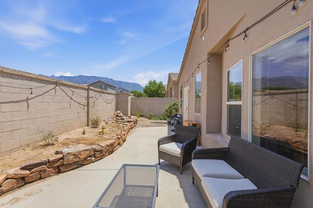 9027 Village Avenue NE, Albuquerque, NM 87122