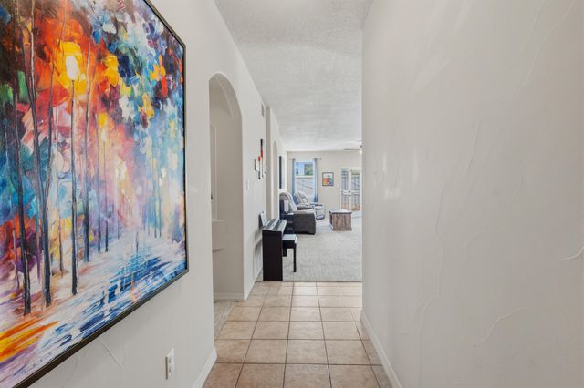 9027 Village Avenue NE, Albuquerque, NM 87122