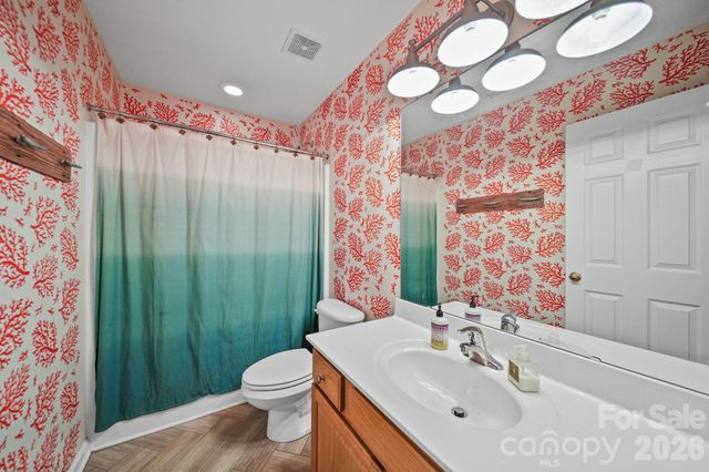 141 Riverfront Parkway, Mount Holly, NC 28120