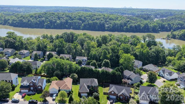 141 Riverfront Parkway, Mount Holly, NC 28120