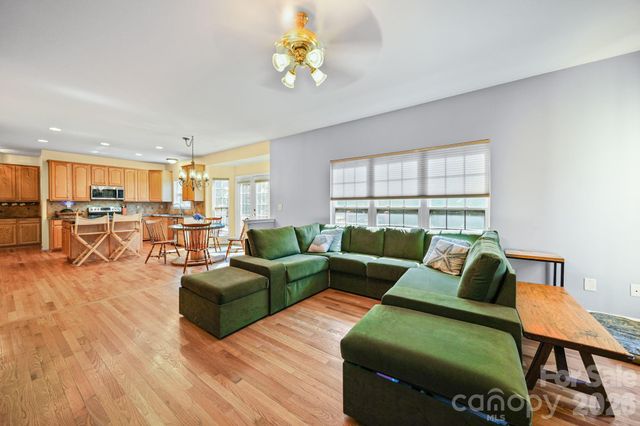 141 Riverfront Parkway, Mount Holly, NC 28120