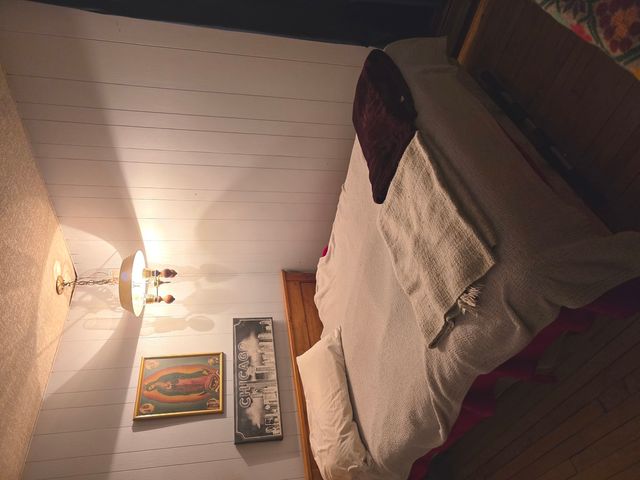 4310 N Central Park Avenue, Chicago, IL 60618