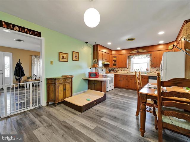 2190 GILBERTSVILLE RD, Pottstown, PA 19464