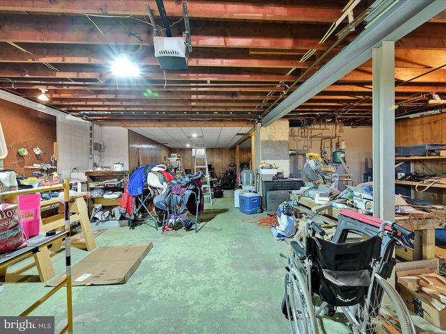 2190 GILBERTSVILLE RD, Pottstown, PA 19464