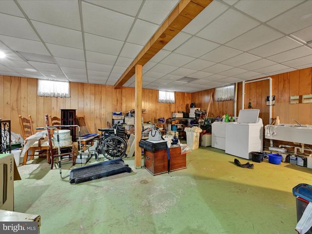 2190 GILBERTSVILLE RD, Pottstown, PA 19464