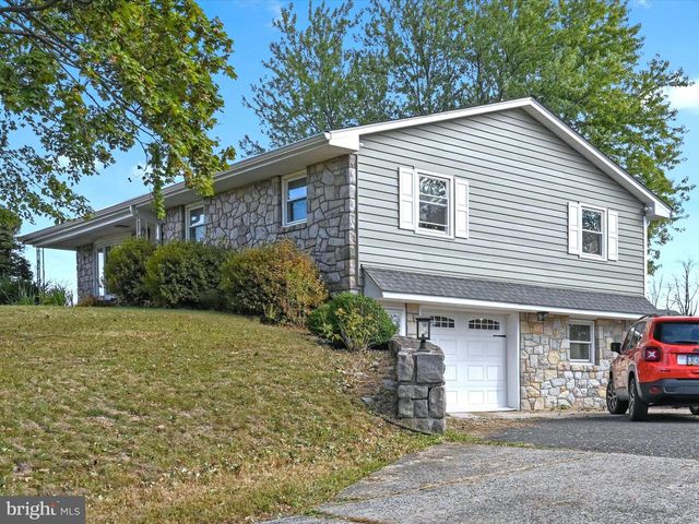 2190 GILBERTSVILLE RD, Pottstown, PA 19464