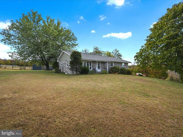 2190 GILBERTSVILLE RD, Pottstown, PA 19464